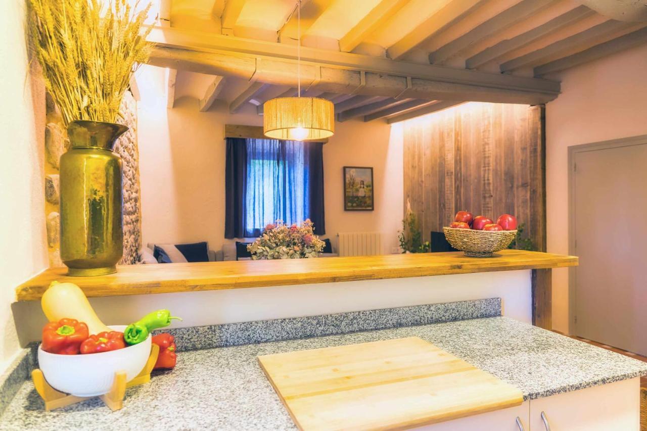 El Molino De Besalu Casa Con Jardin Villa Eksteriør billede